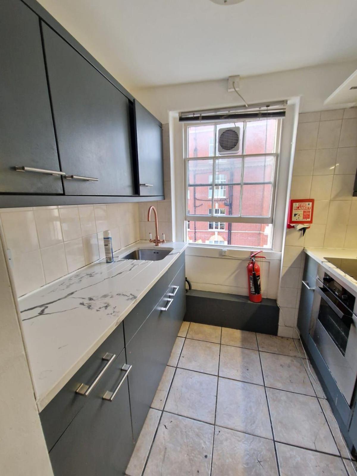 Baker Street Apartments ลอนดอน ภายนอก รูปภาพ